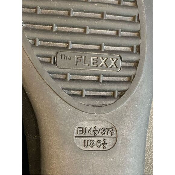 The Flexx Black Suede Leather Ballet Flat Shoe with Pompom Women’s Size 6.5 - Picture 12 of 12